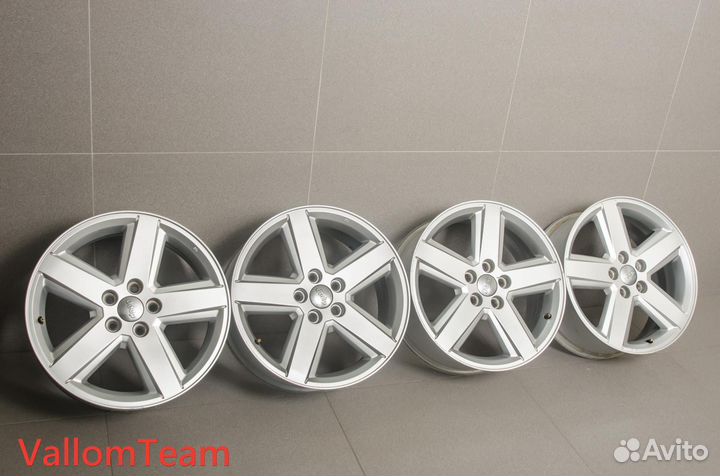 Лот UP29291852 Оригинальные 18-е диски jeep