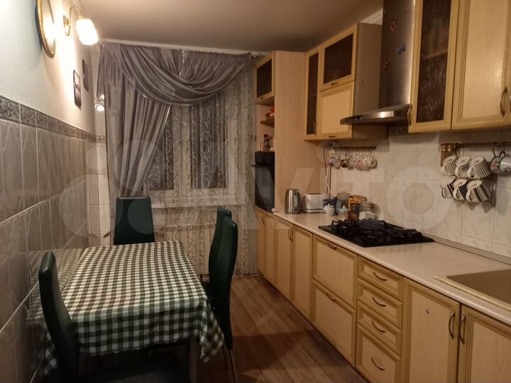 3-к. квартира, 61 м², 3/9 эт.