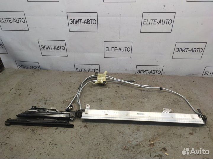 Шторка двери задняя левая Bmw 7 E66 2002