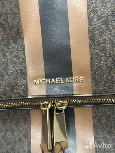 Michael kors рюкзак в отличном состоянии оригинал