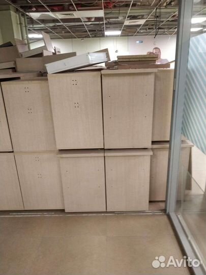 Шкафы тумбочки продам желательно сегодня