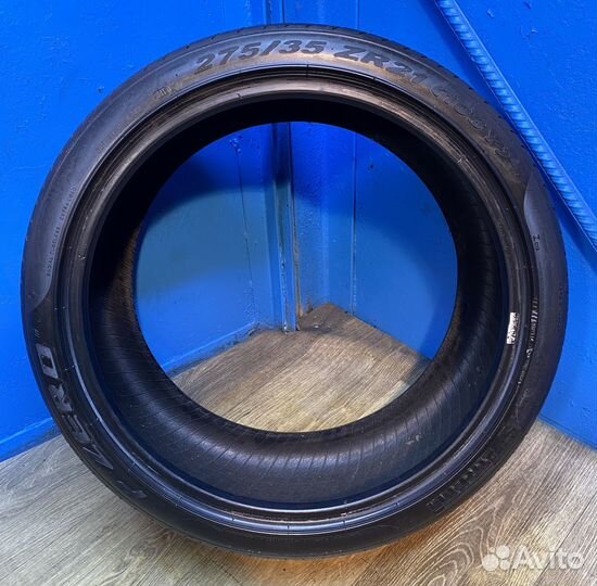 Pirelli P Zero 275/35 R21