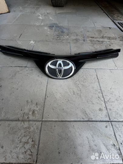 Решетка радиатора Toyota RAV4 4 CA40 2015-2019