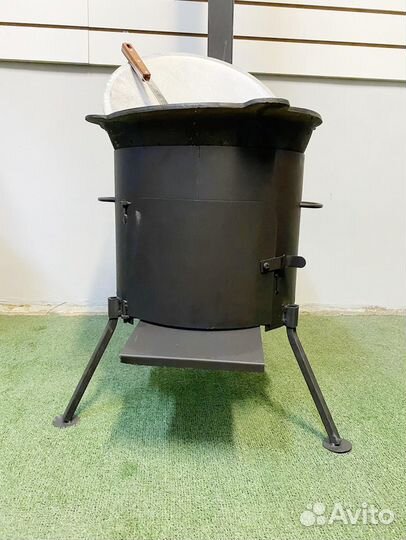 Казан чугунный с печкой