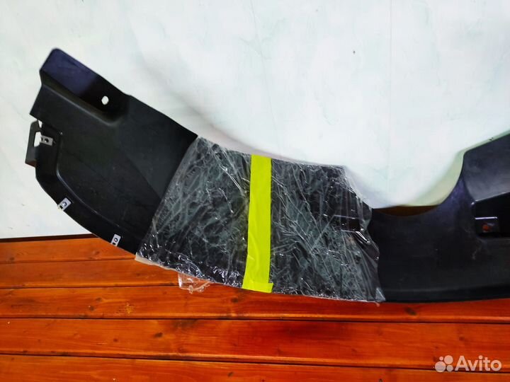 Подкрылок передний левый Chevrolet Captiva C140