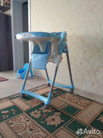 Стул для еды. состояние отличное, не где не тресну