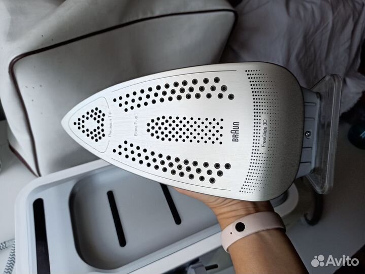 Парогенератор Braun CareStyle 7 Pro IS7155WH