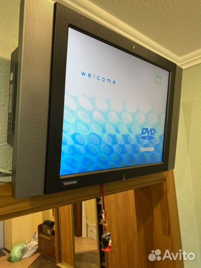 Телевизор Toshiba со встроенным DVD-плеером