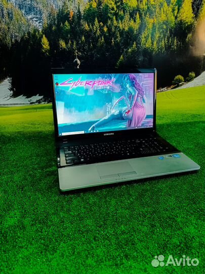 Огромный и мощный ноутбук Samsung для игр и работы