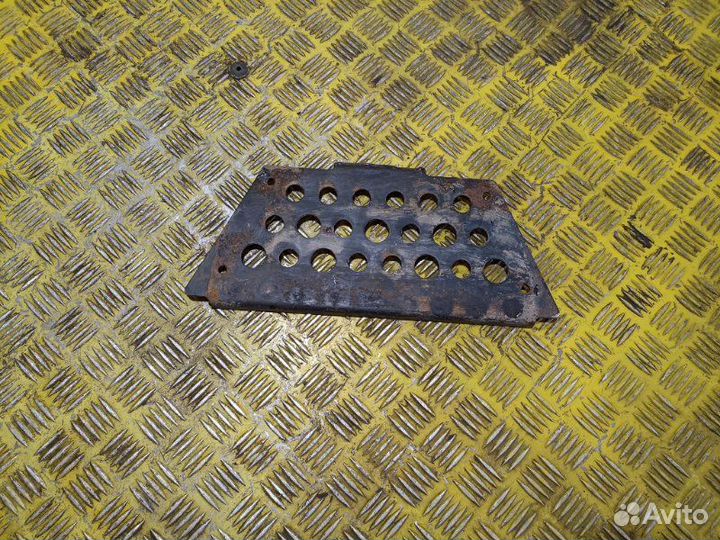 Подножка левая Man Tga Tgs Tgx TGS D2066LF36