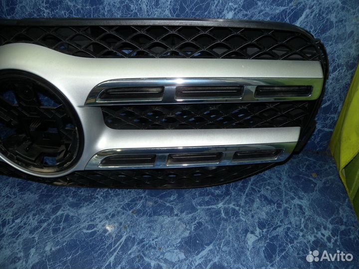 Решетка радиатора Mercedes X167 Мерседес в167