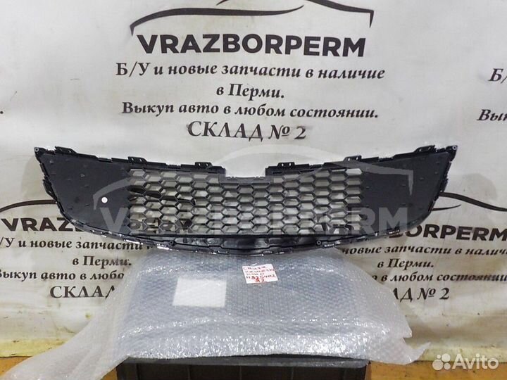 Решетка радиатора Chevrolet Cruze
