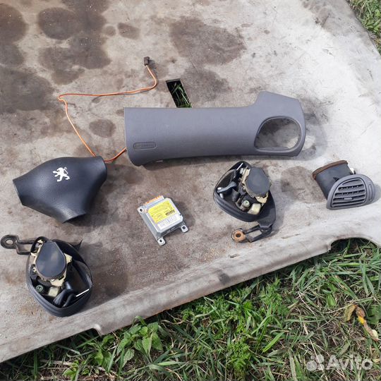 Подушка безопасности Пежо 206