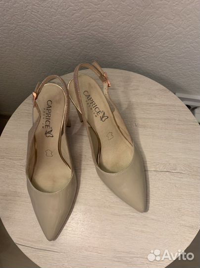 Босоножки 37