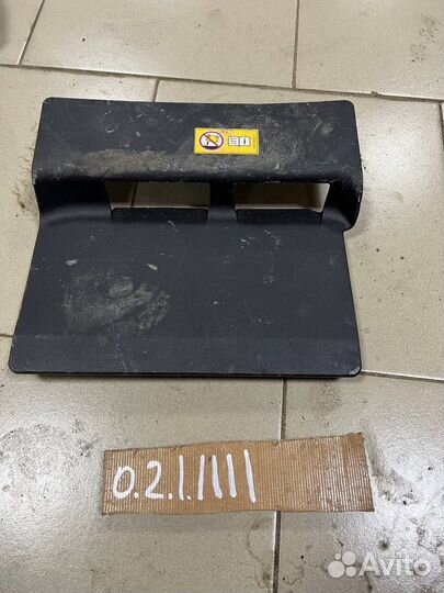 Крышка аккумулятора Mercedes-Benz M-Класс W166