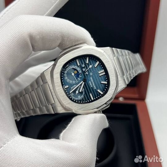 Премиум механика Patek Philippe Nautilus Moonphase