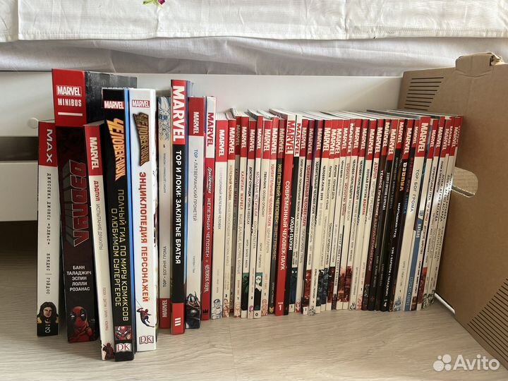 Коробка комиксов marvel и фигурок fanko pop