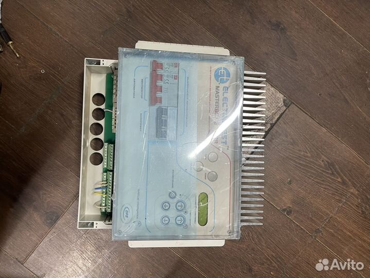 Шкаф автоматики вентиляции masterbox E-17 RR