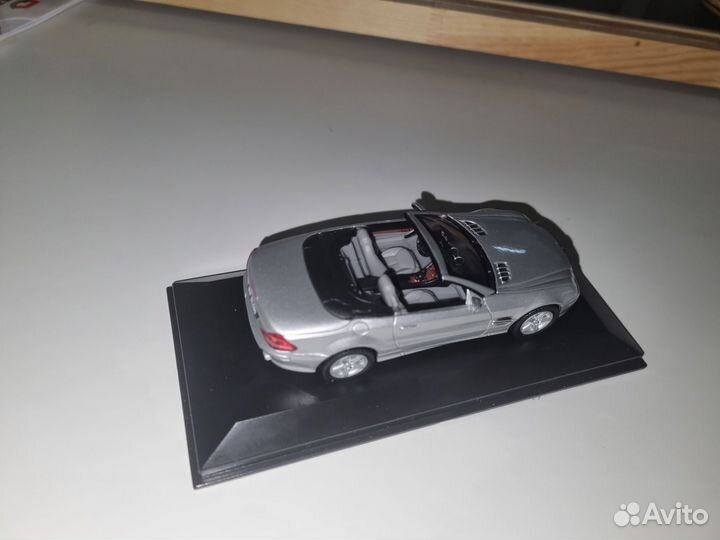 Модель автомобиля Mercedes 1:43