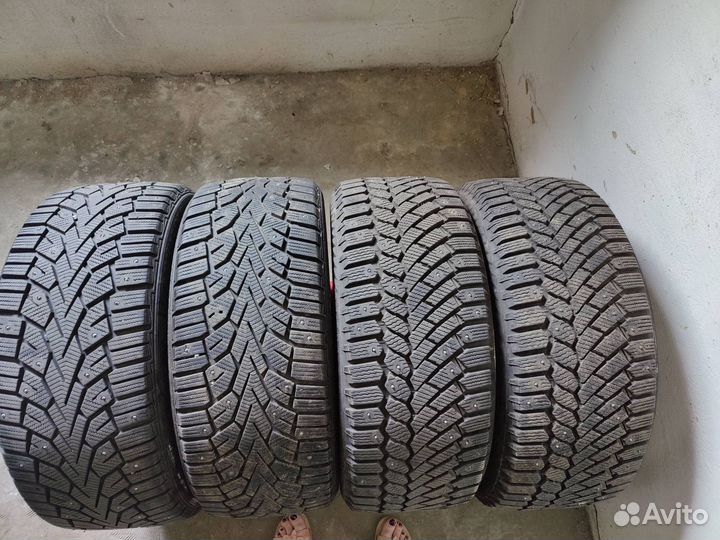 Gislaved Nord Frost 200 225/45 R17 94T