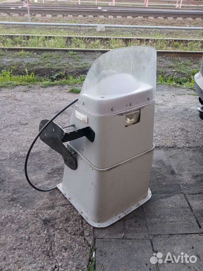 Палубная рулевая консоль