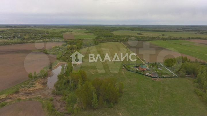 Дом 310,7 м² на участке 11,99 га