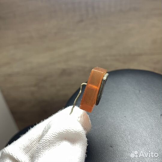 Винтажная Брошь Янтарь Ретро