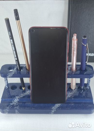 Органайзер-держатель для телефона ручной работы