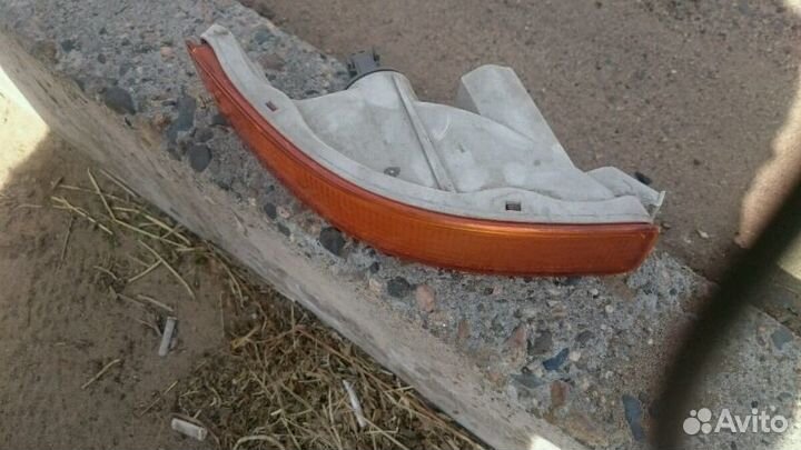 Повторитель. Тойота королла. (правый)