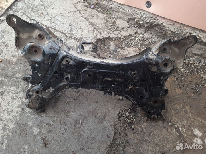 Подрамник передний Киа Оптима 3 TF