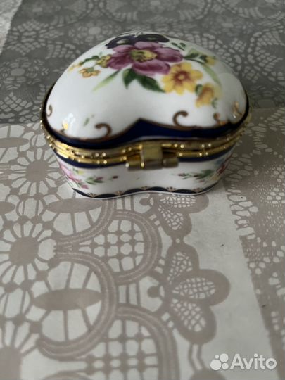 Шкатулка сувенирная