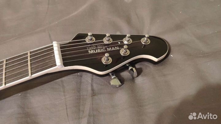 Реплика Musicman Armada серая