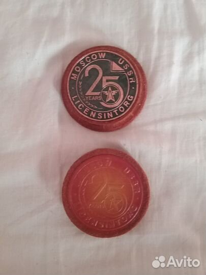 Сувенирные медали настольные