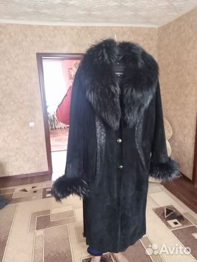 Зимнее замшевое пальто