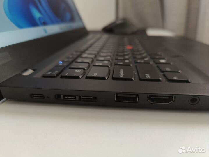 Ноутбук lenovo thinkpad t490s