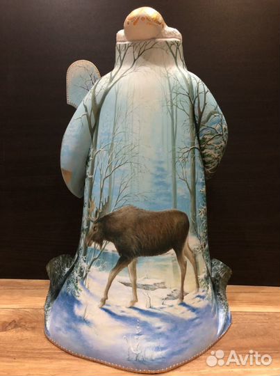 Дед мороз резной из дерева