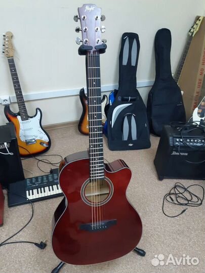 Акустическая гитара flight