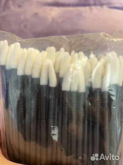 Кисти для губ и теней