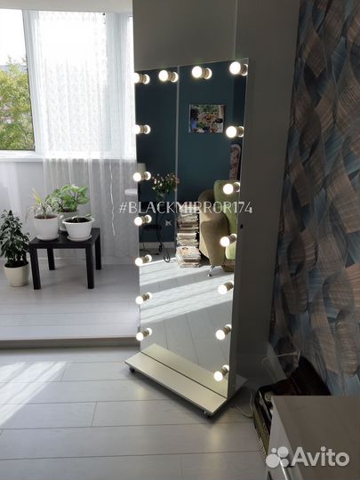 Ростовое безрамное зеркало на колесиках новое