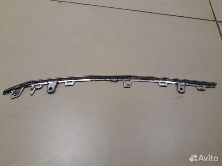 Накладка на решетку радиатора (хром)