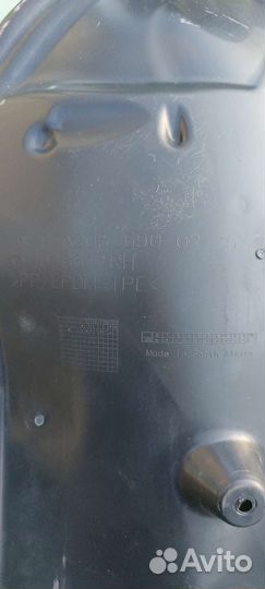 Локер передний правый задняя часть Mercedes w205