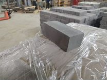 Кирпич бетонный полуторный М300 (250х120х88)