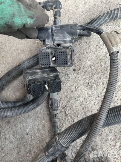 Эбу. Блок управления двигателем c4988820