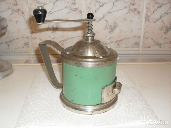 Кофемолка ручная из СССР