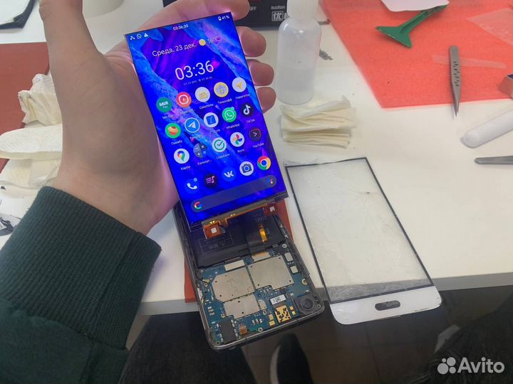 Ремонт телефонов, планшетов и ноутбуков