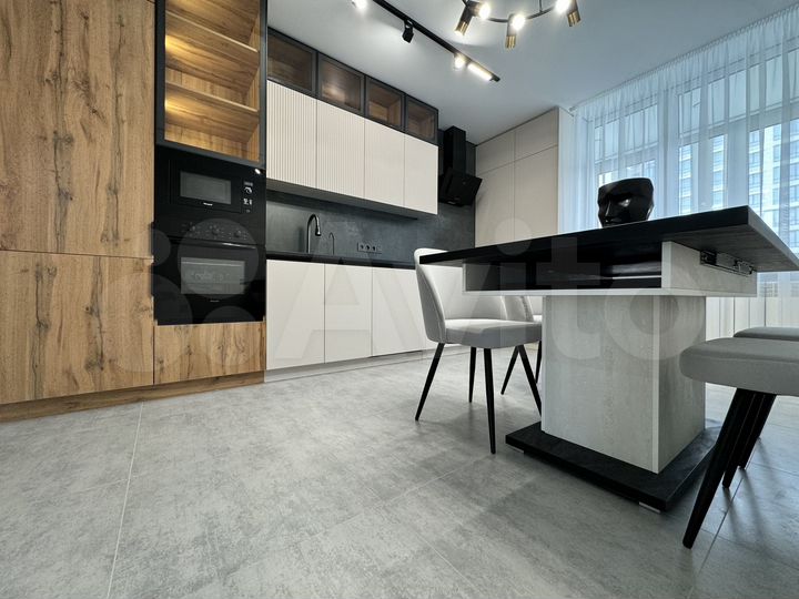 2-к. квартира, 65 м², 8/9 эт.