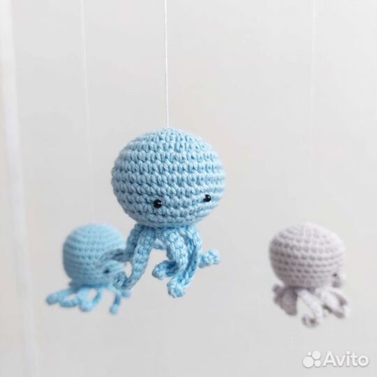 Детский мобиль в кроватку