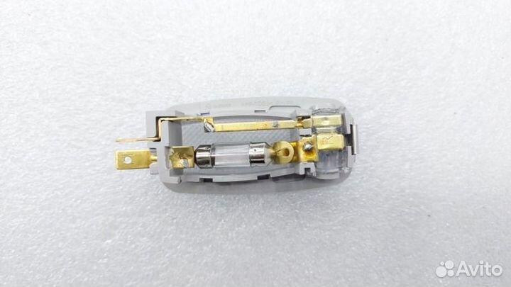 Плафон салонный передний правый Hyundai Sonata DN