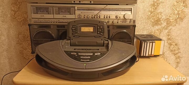 Кобра Panasonic RX-ED707