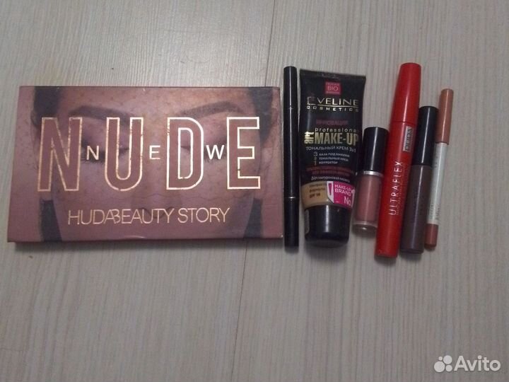 Набор косметики пакетом новый